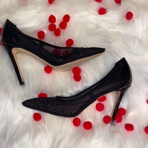 Black heel with lace